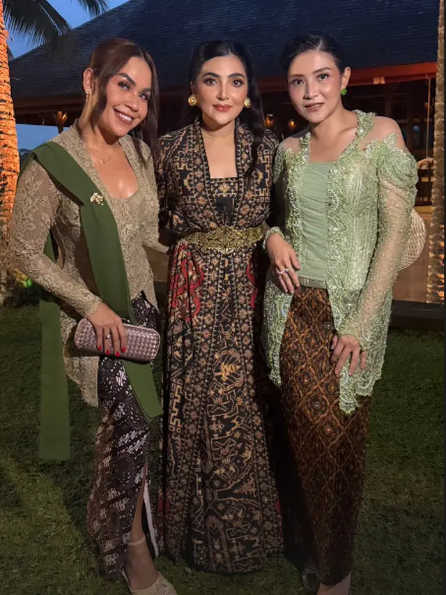 Sentuhan Wastra di Busana Tamu Undangan Pernikahan Luna Maya dan Maxime Bouttier, dari Cinta Laura, Yunita Siregar, hingga Ashanty