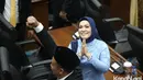 Astrid Kuya bahagia, dan mengaku bersyukur bisa menjadi wakil rakyat. Khususnya di wilayah Jakarta [KapanLagi.com/Budy Santoso]