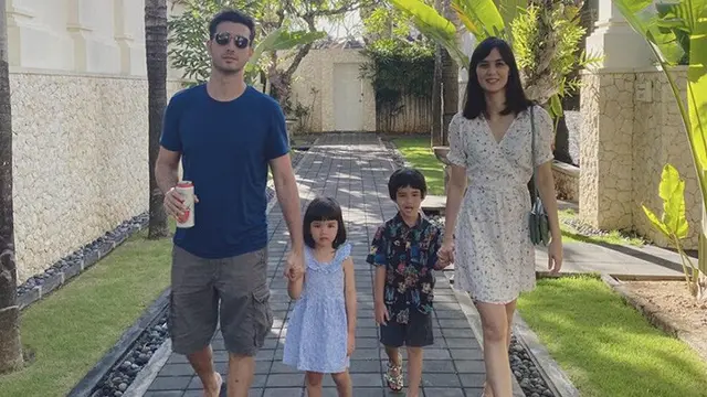 Fachry Albar dan Renata Kusmanto