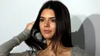 Model asal Amerika Kendall Jenner berpose saat menghadiri acara musik yang diselengarakan oleh Calvin Klein Jeans di Hong Kong, (11/6/2015). Kendall Jenner terlihat seksi dan mempesona saat mengunakan pakain kasual. (REUTERS/Bobby Yip)