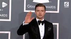 Justin Timberlake baru saja mengumumkan lewat akun instagramnya kalau ia harus menunda konsernya karena alami pita suara memar.