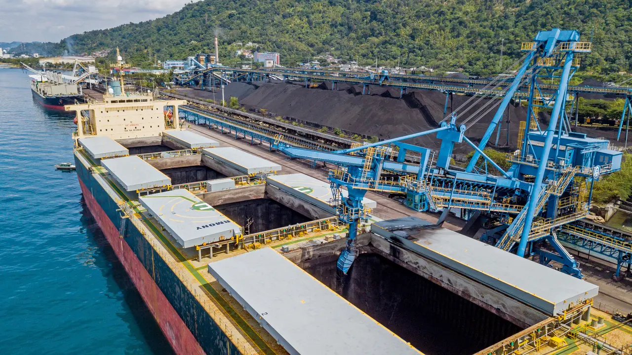 Pada kuartal I 2024, penjualan batu bara PT Bukit Asam Tbk (PTBA) mencapai 9,7 juta ton atau meningkat 10 persen dibanding periode sama tahun lalu. (Foto: Bukit Asam)