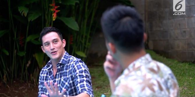 VIDEO: Mike Lewis Mau Muntah Digosipkan Dekat Lucinta Luna