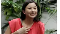 Eriska Rein Jadi Gadis Tunarungu dan Belajar Bahasa Isyarat