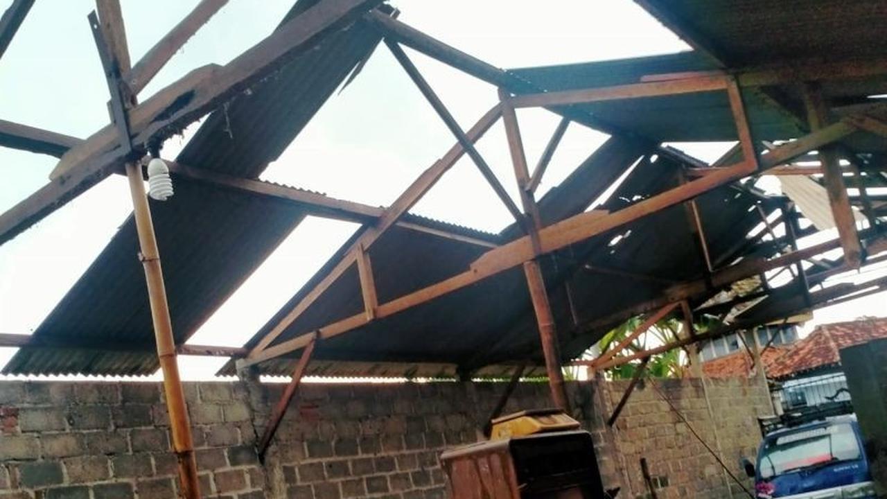 Angin Puting Beliung Terjang Tulungagung, Puluhan Rumah Rusak Ringan hingga Sedang