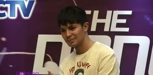 Semenjak putus dengan Pricilla BLINK, Fero Walandouw sulit untuk berkomunikasi seperti biasanya dengan mantannya itu. Ia pun mengaku, sudah mulai membuka hati untuk teman wanita lainnya.