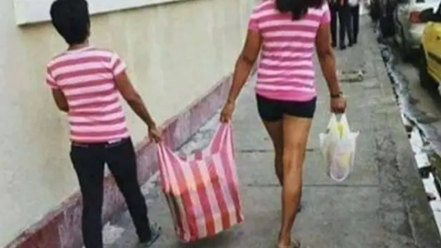 8 Potret Absurd Emak-Emak saat Pergi Ke Pasar Ini Bikin Geleng Kepala