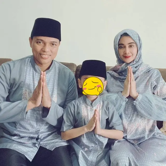 Selalu Harmonis, Ini 7 Potret Uut Permatasari Tampil Kompak Bersama Suami