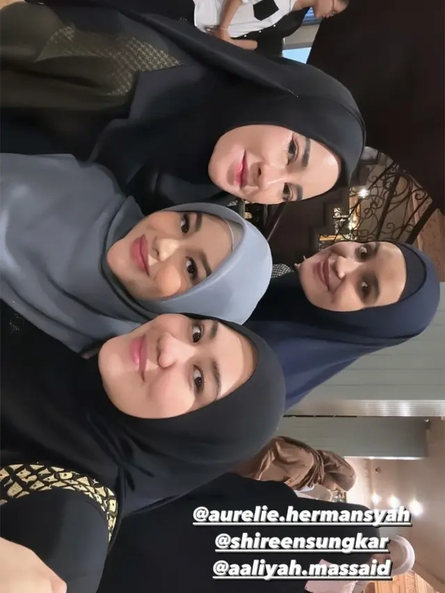 Potret Aaliyah Massaid Bersama Artis Lainnya (Instagram/@shandypurnamasari)
