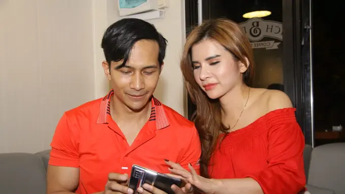 Arga Rizkian hanya teman bisnis dengan Maria Vania