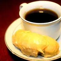 Nikmati cara khas minum kopi dari kota Bengkulu.