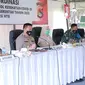 Kapolda NTB Irjen Pol Mohammad Iqbal memimpin Rapat Koordinasi dalam rangka penegakan hukum Protokol Kesehatan Covid-19 pada tahapan Pilkada Serentak 2020 di Provinsi Nusa Tenggara Barat, Senin (14/9/2020). (Foto: Humas Polri)