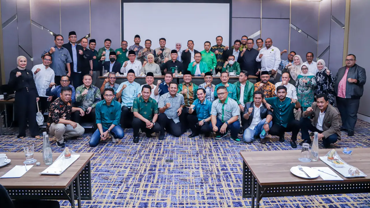 Masih dalam momentum lebaran, Plt Ketua Umum Partai Persatuan Pembangunan (PPP) Muhamad Mardiono menyempatkan diri untuk bertemu dengan para ketua wilayah se-Indonesia di Surabaya, Jawa Timur (Istimewa)