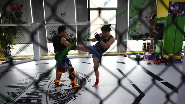 Siap Rebut Sabuk UFC, Petarung MMA Asal China Semangat Berlatih