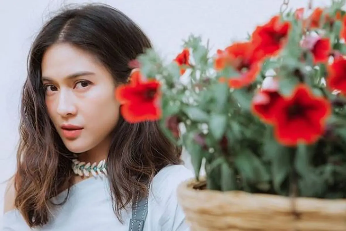 Cantiknya Dian Sastro, Sang Dewi Api di Jagat Sinema Bumilangit