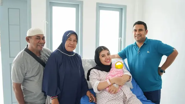 Persalinan Anak Pertama Icha Calista