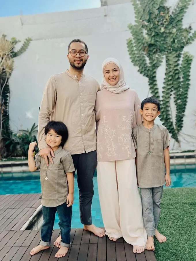 Potret Anak Laki-laki Revalina S Temat Punya Wajah Tampan