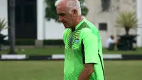 Mario Gomez yang kini melatih Persib dinilai mirip mantan pelatih Timnas Indonesia (Liputan6.com/Kukuh Saokani)