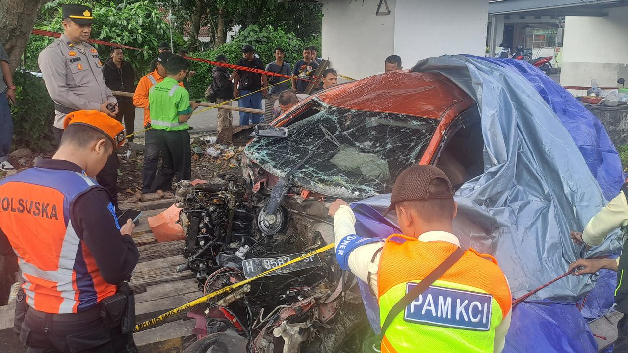 Imbas Kecelakaan KA Bangunkarta Tewaskan 3 Orang, Penjaga Palang Pintu Dinonakifkan