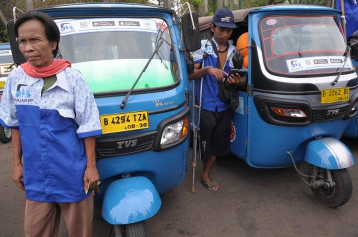 Aplikasi bajaj online meluncur di Monas