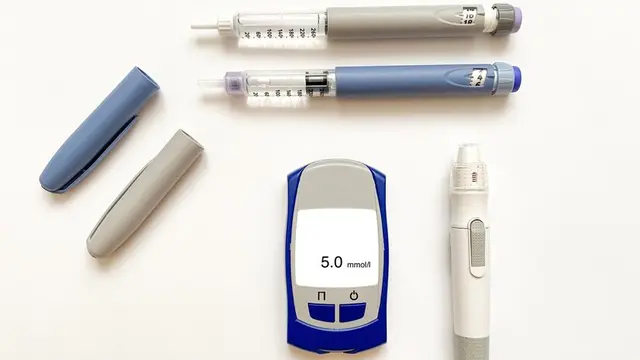 Ilustrasi alat ukur diabetes/freepik.com/sasha_yarm