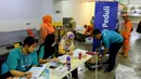 Sejak tahun 2019 Allianz Indonesia juga melakukan gerakan tanam 3.000 mangrove di Muara Tawar, Bekasi, sebagai bagian kampanye tanam mangrove untuk setiap polis elektronik yang diterbitkan. Pada tahun 2020, kembali melakukan penanaman 2.000 pohon mangrove. (Liputan6.com/Pool/Allianz)