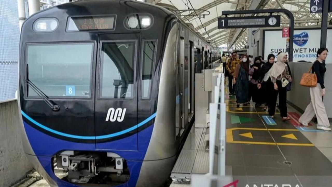 MRT Jakarta Dukung Wajib ASN Naik Transportasi Umum: Upaya Atasi Kemacetan dan Polusi