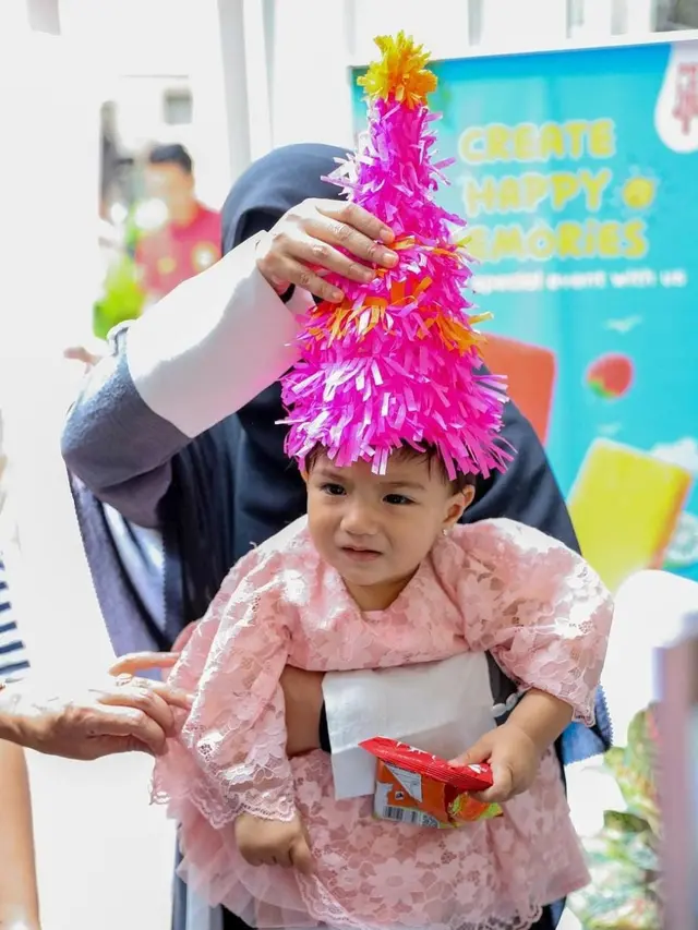 Anak kedua Irish Bella berulang tahun yang pertama