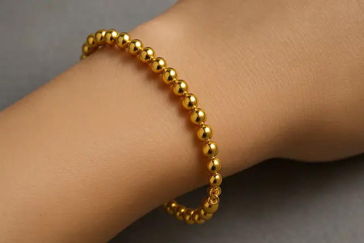 8 Model Gelang Emas 24 Karat 5 Gram yang Lagi Tren, Mewah Tapi Simpel untukSehari-Hari