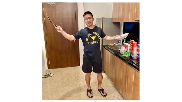 Positif COVID-19, Ini 6 Potret Detri Warmanto Pemain Sinetron Cinta Fitri Isolasi Diri di Rumah