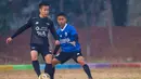 Pemain berebut bola saat laga Liga Ayo Jakarta 2019. (Liga Ayo)