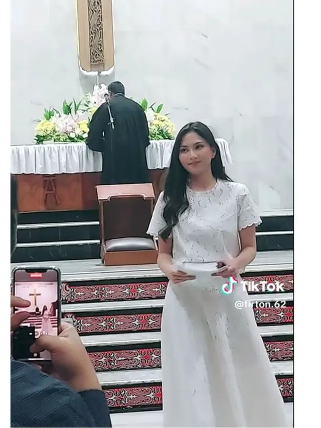 6 Momen Jessica Mila Jalani Peneguhan Sidi Jelang Pernikahan, Berlangsung Khidmat