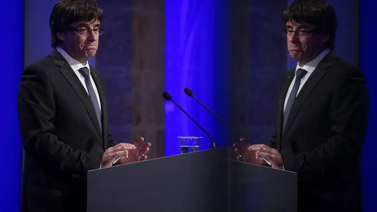 Presiden Catalonia Carles Puigdemont