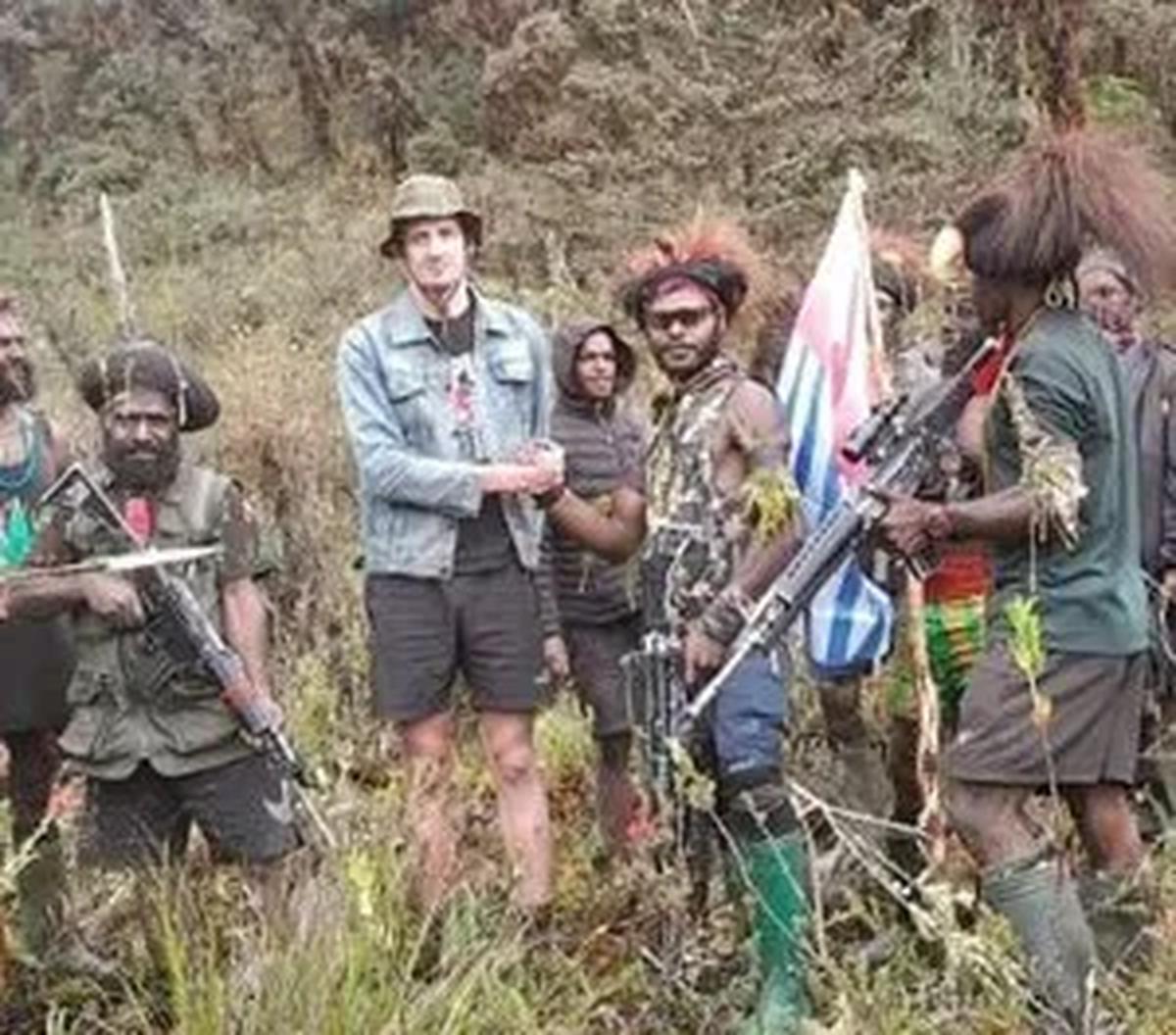 Panglima TNI Laksamana TNI Yudo Margono menyatakan tidak akan memakai operasi militer dalam pembebasan Pilot Susi Air Kapten Philip Mark Mehrtens yang disandera kelompok kriminal bersenjata (KKB) di Papua.