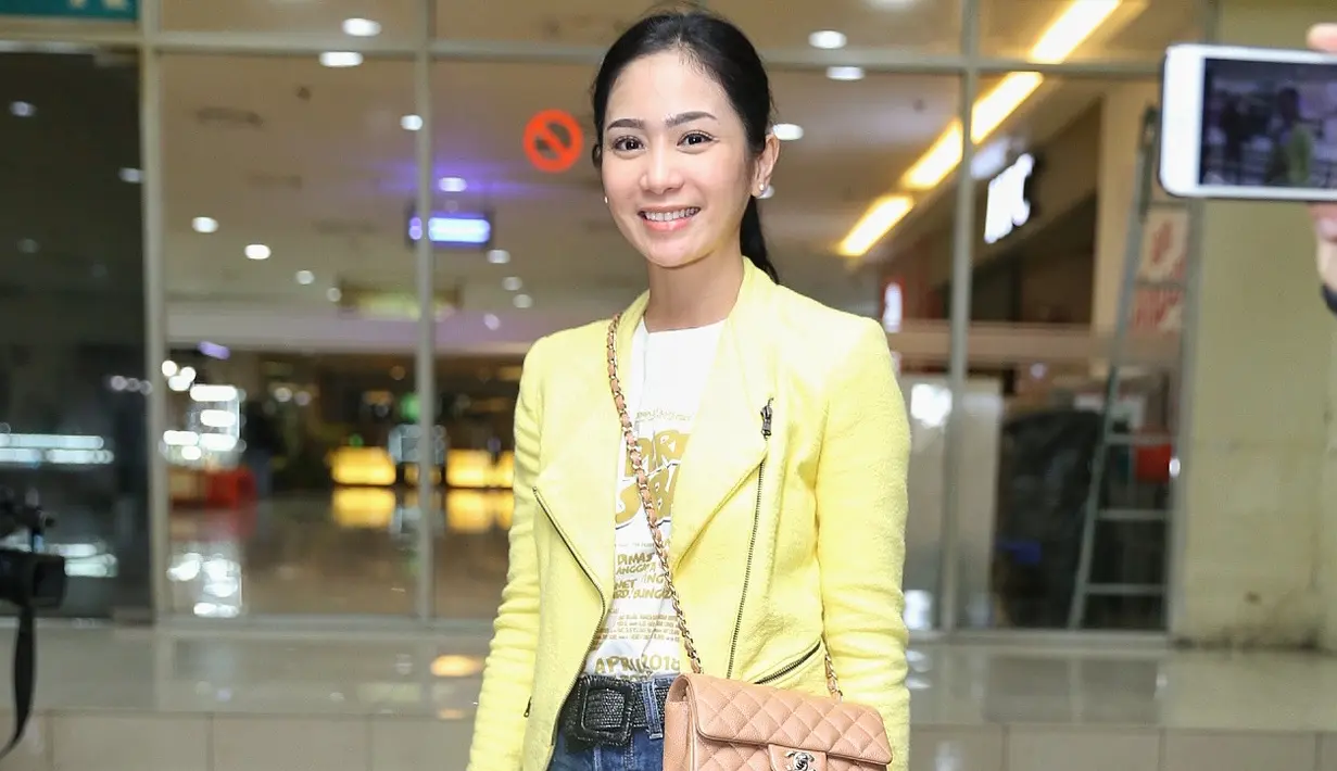 Film yang dibintangi Dimas Anggara dan Amanda Rawles berjudul The  Perfect Husband itu menjadi film pertamanya setelah sekitar 13 tahun menjadi ibu rumah tangga. (Nurwahyunan/Bintang.com)