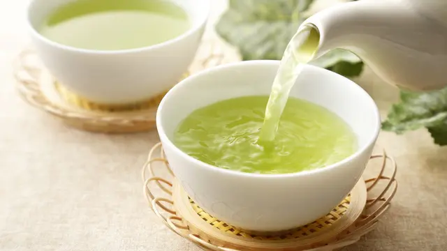 15 Cara Melembapkan Wajah biar Nggak Kering dan Mengelupas, Praktis Dilakukan di Rumah