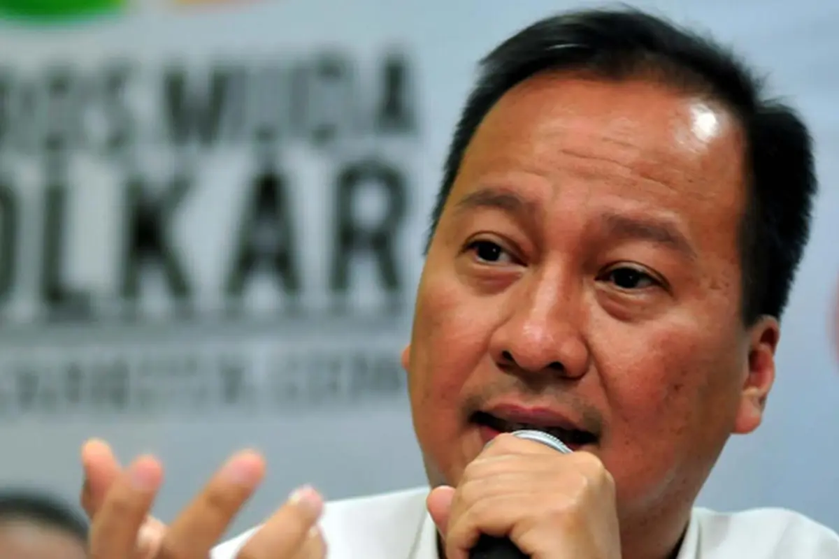  Agus Gumiwang Kartasasmita