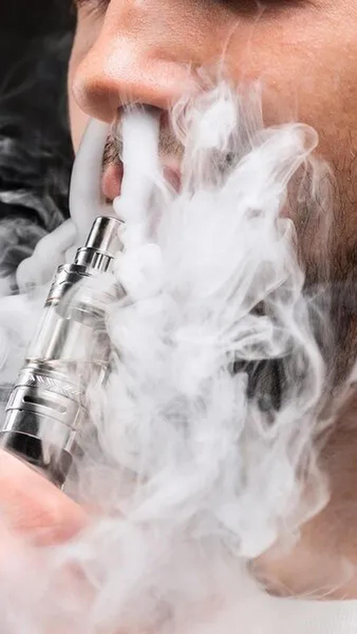 Menurut American Heart Association (AHA), meskipun cairan vape mengandung lebih sedikit kontaminan dibandingkan rokok, tapi tidak dapat dianggap sepenuhnya aman.
