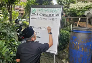 Meriyati Hoegeng meninggal dunia. (Dicky Agung Prihanto)