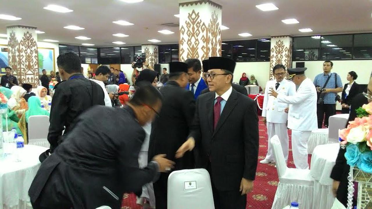 20160217-Lantik Wali Kota-dan-Bupati-di-Lampung-Ini-Imbauan-Ketua-MPR-Lampung