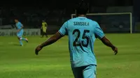 Pemain Persela Lamongan, Samsul Arifin. (Bola.com/Aditya Wany)