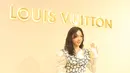 Pembukaan flagship store Louis Vuitton di Jakarta yang kian ramai dengan kehadiran Taeyeon SNSD