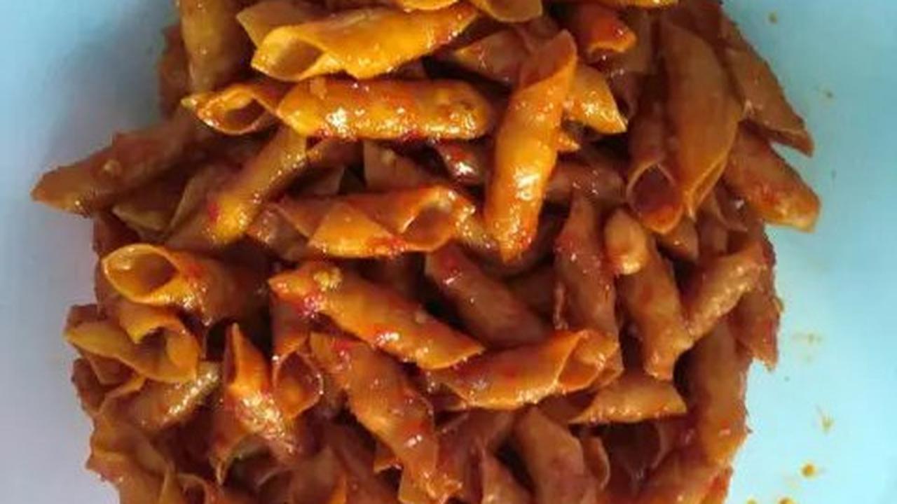Ilustrasi Kue Kacang Sembunyi