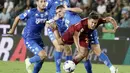 AS Roma sukses meraup poin penuh kala bertandang ke markas Empoli dalam partai Serie A 2022/2023 giornata keenam di Stadio Carlo Castellani, Selasa (13/9/2022).Pasukan Jose Mourinho berhasil menang tipis dengan skor 2-1.

Dua gol kemenangan Serigala ibu kota itu masing-masing dicetak oleh Paulo Dybala dan Tammy Abraham. Sementara itu, Empoli sempat menyamakan kedudukan lewat gol Filippo Bandinelli. (Marco Bucco/LaPresse via AP)