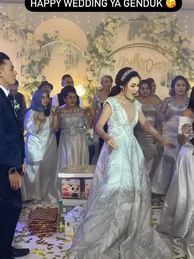 Akui Telah Menikah, Ini 7 Potret Pernikahan Nella Kharisma dan Dory Harsa