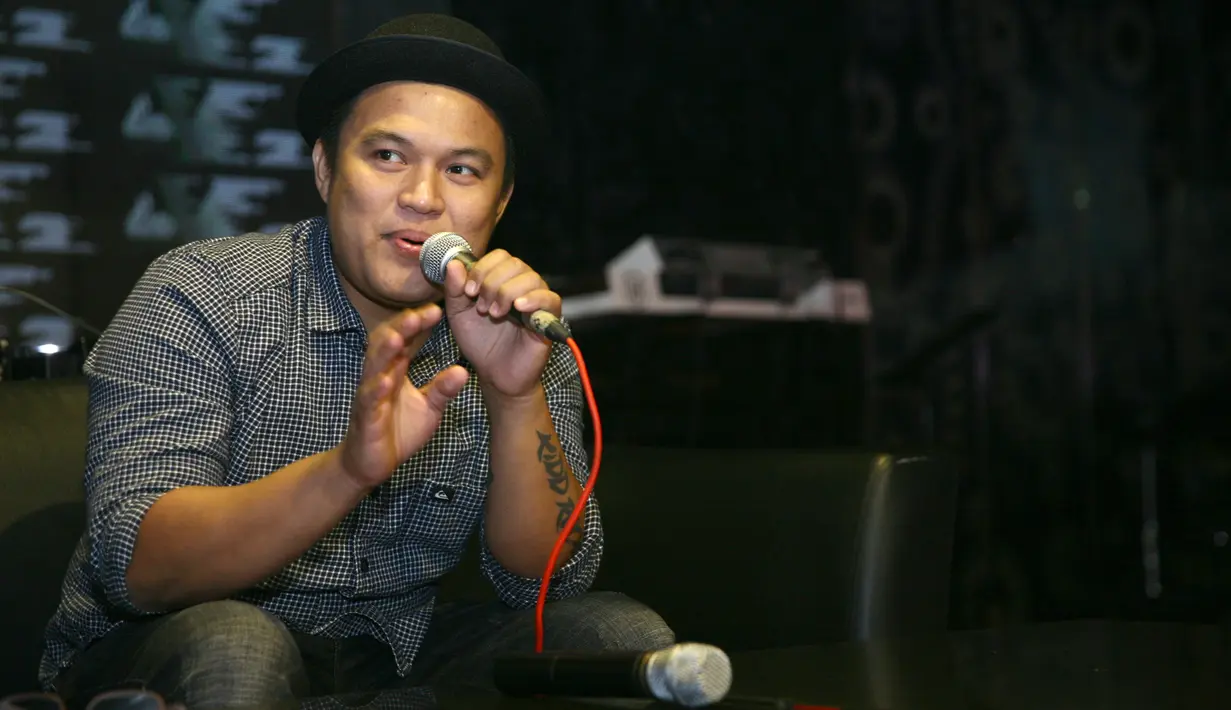 "Jadi semua ini karena Bang Posan. Dia adalah produser yang keren dan punya insting. Jadi apa yang dia sudah liat tuh, dia langsung ada saja idenya dan langsung dibikin," kata Evely Jumat (15/12) dilansir dari Liputan6. (Nurwahyunan/Bintang.com)