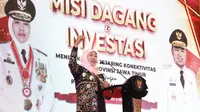 Kerja Nyata Terbukti, Khofifah Dinilai Pemimpin Perempuan Berprestasi Kompeten