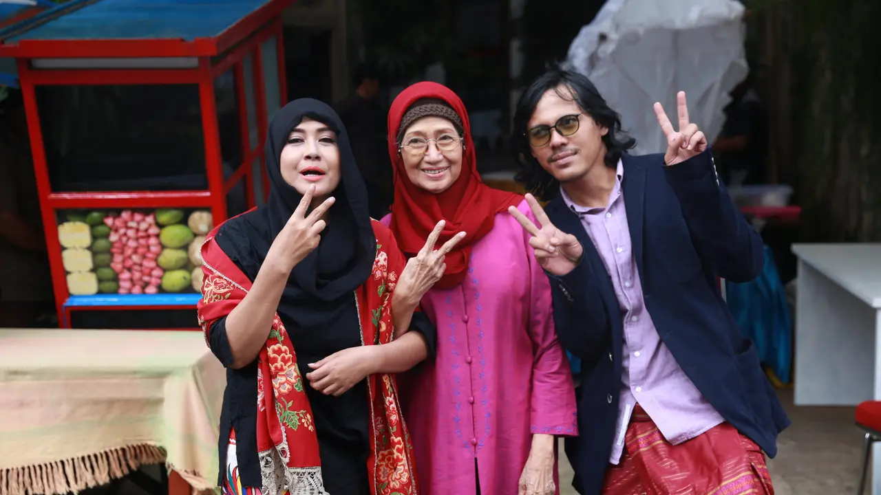 [Bintang] Ria Irawan - Mayky Wongkar