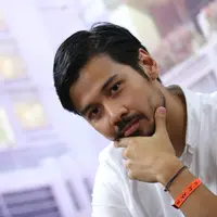 Aktor kelahiran Jakarta 31 tahun silam ini bahkan dalam satu bulan bisa terlibat dalam dua hingga tiga film. (Adrian Putra/Bintang.com)