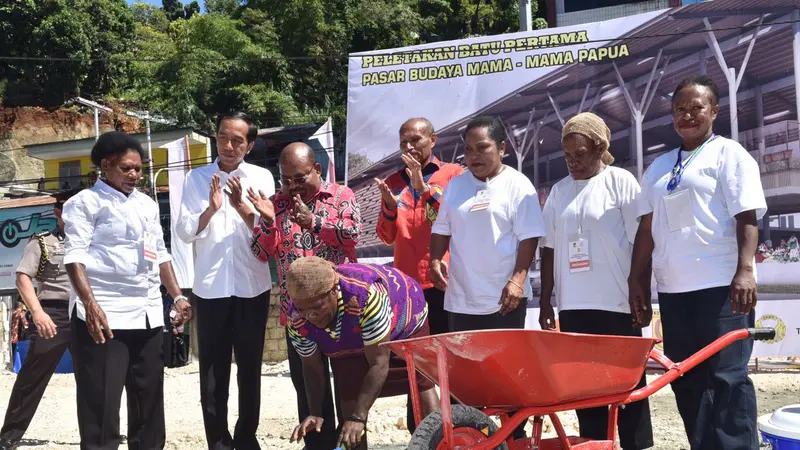 Pembangunan pasar Mama-Mama, Jayapura baru 25 persen sejak mulai dikerjakan pada April 2016.